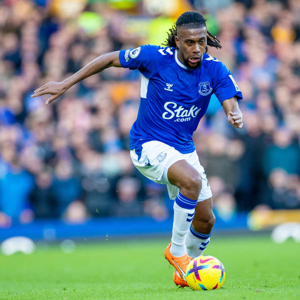 掀起了热议 掀起了热议